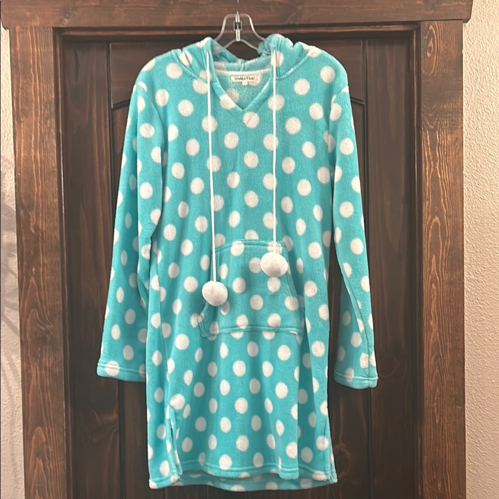 Wishful Park Aqua Green with White Polka Dots Junior Pullover Robe with Hood